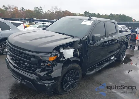 2025 Chevrolet Silverado 1500 2Wd Short Bed Custom z USA, uszkodzony, nr VIN 1GCPABEKXSZ277349